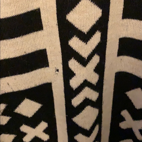 Tribal Cardigan - Picture 5 of 5